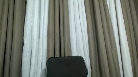 Snapshot of daniela_mondragon chatting on February 2026 07:43:01 PM daniela_mondragon online show from February 2026 07:43:01 PM