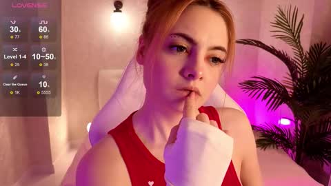 Daniela online show from November 2025 09:07:02 AM