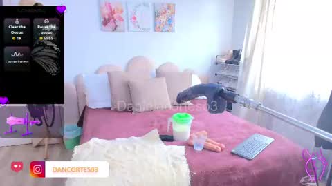 Snapshot of danielacortes03 chatting on July 2026 07:09:01 PM I think I will close this page please leave me a message if you want to know about me online show from July 2026 07:09:01 PM