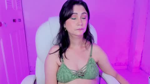 Daniela online show from February 2025 10:48:02 AM