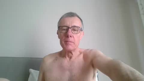 Snapshot of danielcoxone chatting on March 2025 08:41:01 AM danielcoxone online show from March 2025 08:41:01 AM