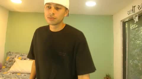 danielitopapii online show from April 2026 12:21:01 PM