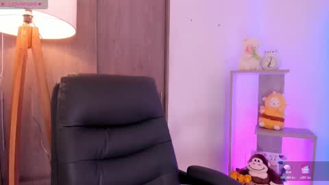 Danielle Rose online show from October 2025 10:01:01 PM