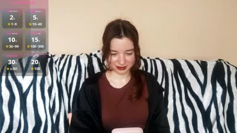 Mia online show from April 2026 02:11:01 PM