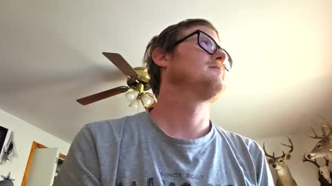 Daniel    y. online show from February 2026 10:04:02 PM