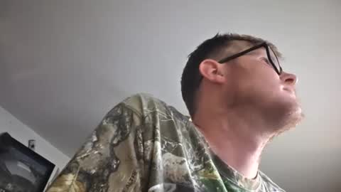 Daniel    y. online show from February 2026 10:52:02 PM