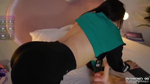      online show from January 2025 01:56:02 AM