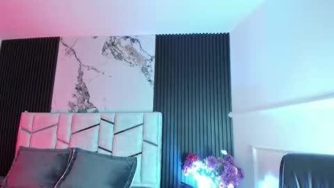 Dani Phonenix online show from March 2026 11:27:01 AM