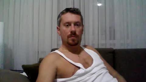 daniel online show from December 2025 09:22:01 PM