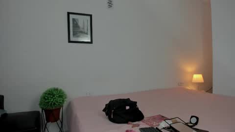 Snapshot of danka_smith chatting on September 2025 10:10:02 PM danka_smith online show from September 2025 10:10:02 PM