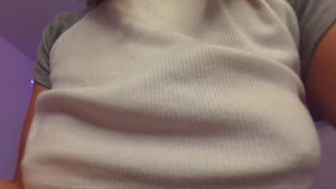 Pau online show from December 2024 04:21:02 PM