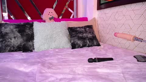 DANNA online show from December 2024 08:12:02 PM