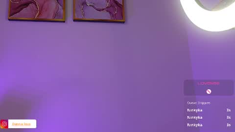 Danna Lovs online show from March 2025 02:37:01 PM