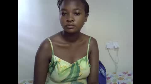 danna_miki online show from November 2025 12:05:02 PM