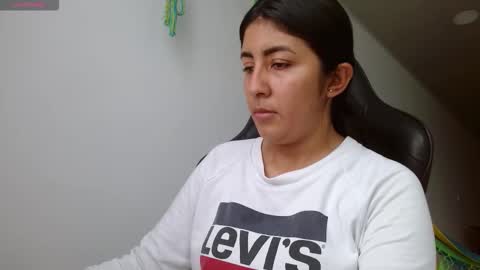 Danna online show from October 2025 06:10:02 PM