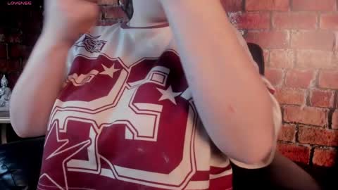 DANNA PINK online show from April 2026 12:20:01 PM