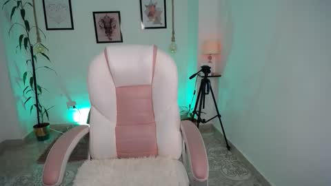 Danna online show from April 2026 11:20:02 PM