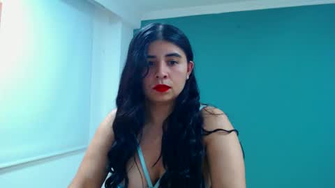 Snapshot of danna_rouses_ chatting on February 2026 11:12:01 PM dannarouses online show from February 2026 11:12:01 PM