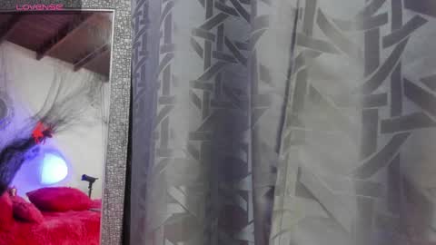 Danna  online show from October 2025 11:10:01 AM