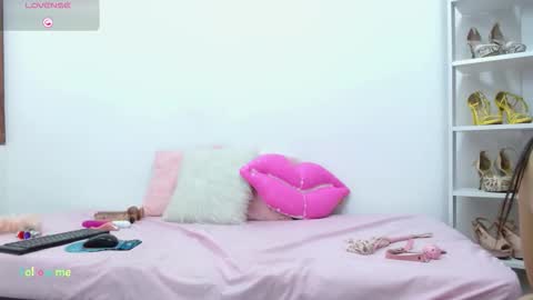 dannacatalina online show from October 2025 02:36:01 PM