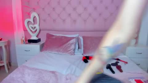 Snapshot of dannaflame_ chatting on May 2026 09:27:01 PM Danna online show from May 2026 09:27:01 PM