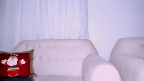 Snapshot of dannahyde chatting on December 2024 08:18:01 PM Insta DannaBlueX  online show from December 2024 08:18:01 PM