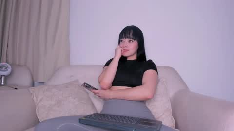 Snapshot of dannahyde chatting on February 2025 08:13:02 PM Insta DannaBlueX  online show from February 2025 08:13:02 PM