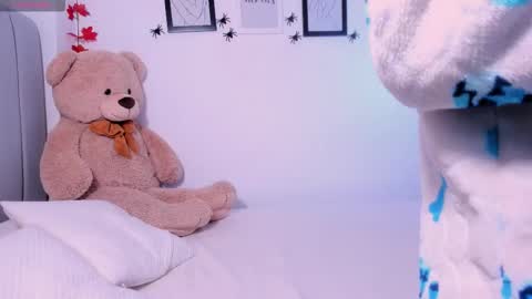 Snapshot of dannahyde chatting on October 2025 09:22:01 PM Insta DannaBlueX  online show from October 2025 09:22:01 PM