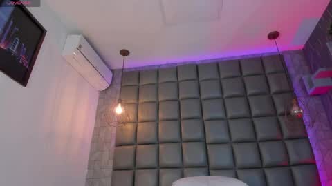 Danna online show from April 2026 01:08:02 PM