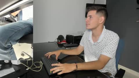 danny_and_lara online show from October 2025 02:48:01 PM