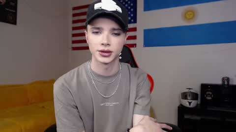 Danny online show from November 2025 09:42:01 AM