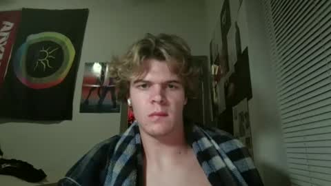 Snapshot of dannybush chatting on September 2025 02:11:02 AM dannybush online show from September 2025 02:11:02 AM