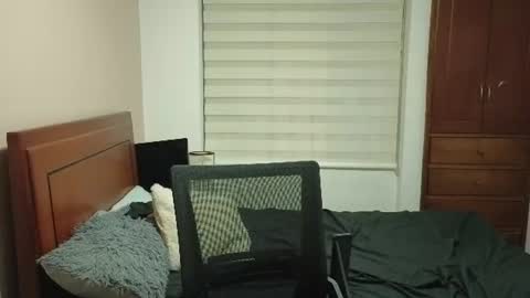 Snapshot of danruiz33 chatting on July 2026 01:45:02 AM Dan online show from July 2026 01:45:02 AM
