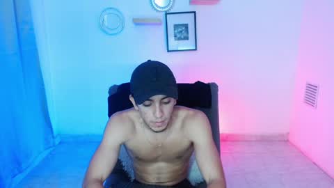 Snapshot of dante_18cm chatting on May 2026 02:18:02 AM Dante online show from May 2026 02:18:02 AM