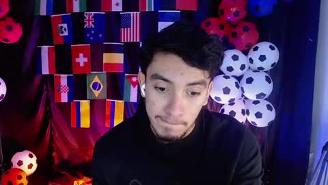 Snapshot of dante_18cm chatting on June 2026 02:05:01 AM Dante online show from June 2026 02:05:01 AM