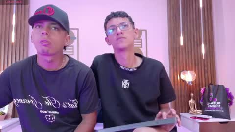 DANTE Y AXEL online show from April 2026 12:25:01 PM