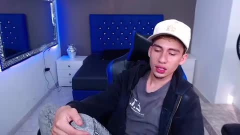 Snapshot of dante_tompson chatting on February 2025 01:08:02 PM Dante online show from February 2025 01:08:02 PM