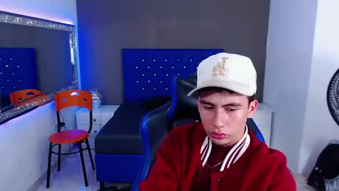 Snapshot of dante_tompson chatting on February 2025 01:11:02 PM Dante online show from February 2025 01:11:02 PM