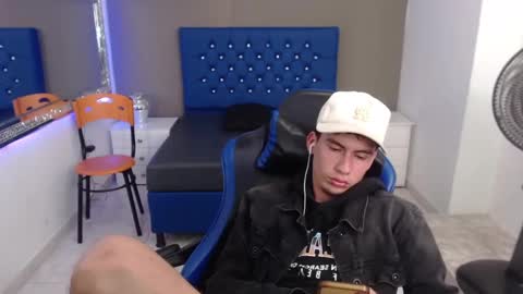 Snapshot of dante_tompson chatting on February 2025 03:49:01 PM Dante online show from February 2025 03:49:01 PM