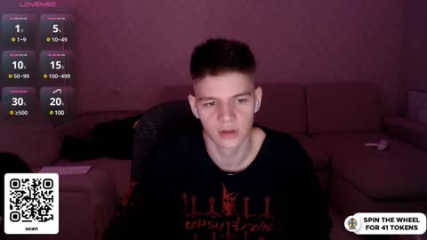 Snapshot of dantebigboi chatting on December 2024 07:30:02 PM Daniel online show from December 2024 07:30:02 PM