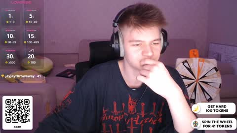 Snapshot of dantebigboi chatting on December 2024 07:02:02 PM Daniel online show from December 2024 07:02:02 PM