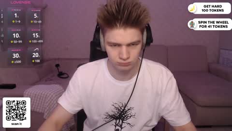 Snapshot of dantebigboi chatting on January 2025 06:01:02 PM Daniel online show from January 2025 06:01:02 PM