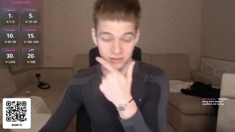 Snapshot of dantebigboi chatting on January 2025 06:05:01 PM Daniel online show from January 2025 06:05:01 PM