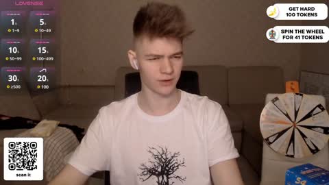 Snapshot of dantebigboi chatting on January 2025 06:59:02 PM Daniel online show from January 2025 06:59:02 PM