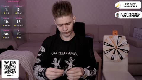 Snapshot of dantebigboi chatting on January 2025 12:19:02 AM Daniel online show from January 2025 12:19:02 AM