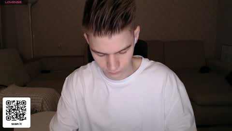 Snapshot of dantebigboi chatting on January 2025 10:17:02 PM Daniel online show from January 2025 10:17:02 PM