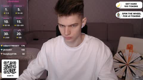 Snapshot of dantebigboi chatting on January 2025 01:18:01 AM Daniel online show from January 2025 01:18:01 AM