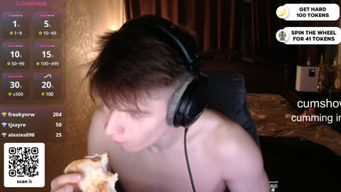 Snapshot of dantebigboi chatting on February 2025 08:38:02 PM Daniel online show from February 2025 08:38:02 PM