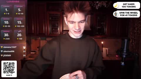 Snapshot of dantebigboi chatting on March 2025 08:42:02 PM Daniel online show from March 2025 08:42:02 PM