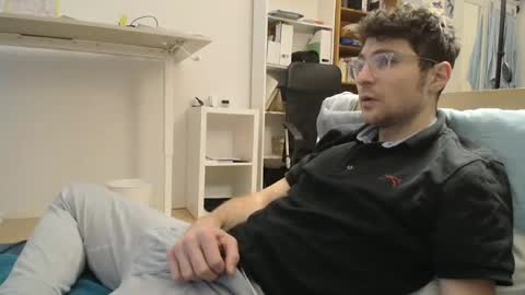 Snapshot of dantheman233 chatting on January 2025 02:35:02 PM Daniel online show from January 2025 02:35:02 PM